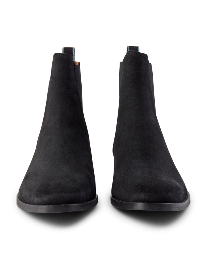 Eli suede chelsea boot deals