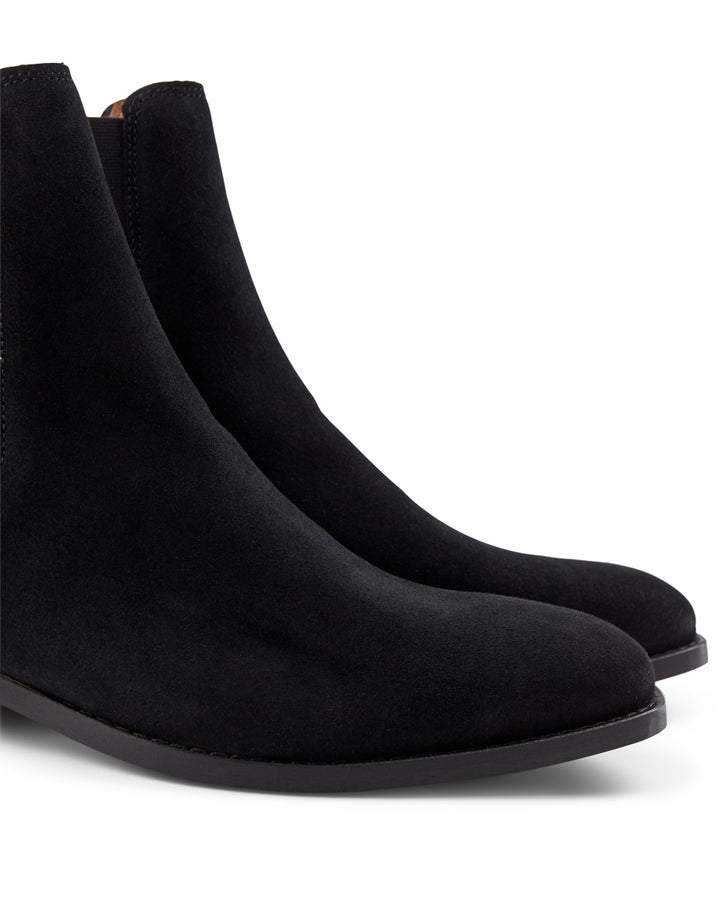 Eli suede chelsea boot on sale